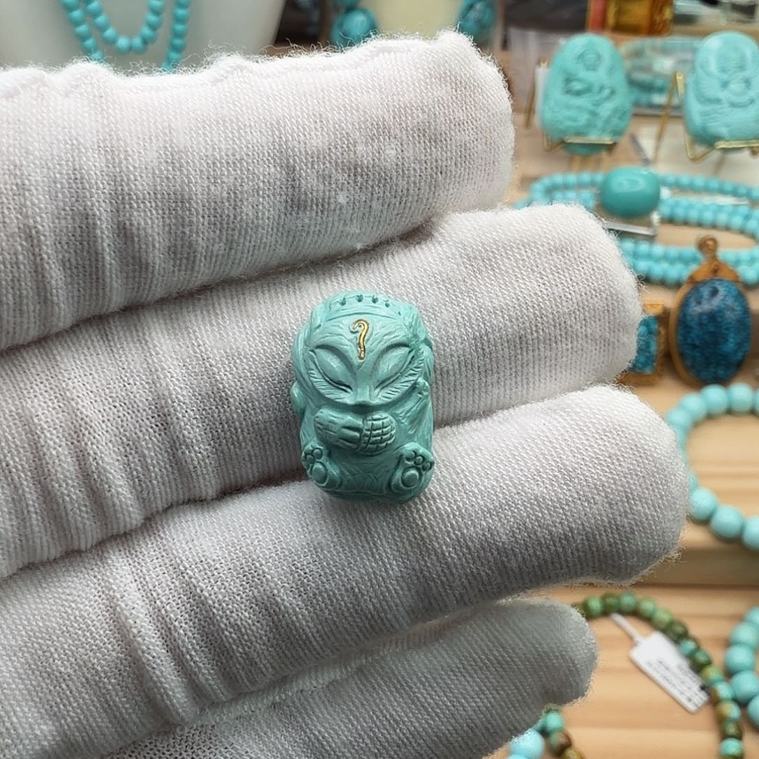 绿松石未镶嵌珠宝奇石