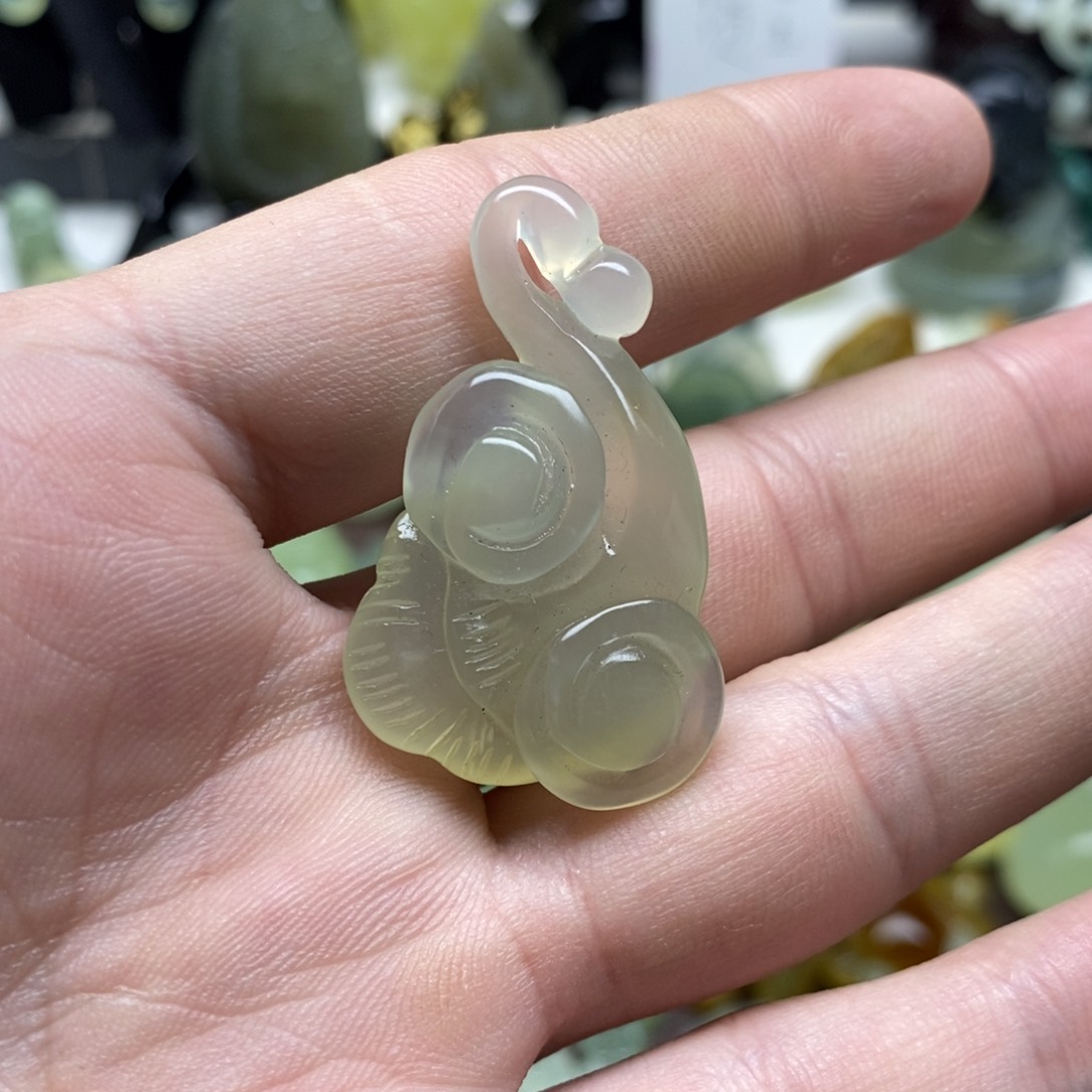 岫玉未镶嵌灵芝如意吊坠