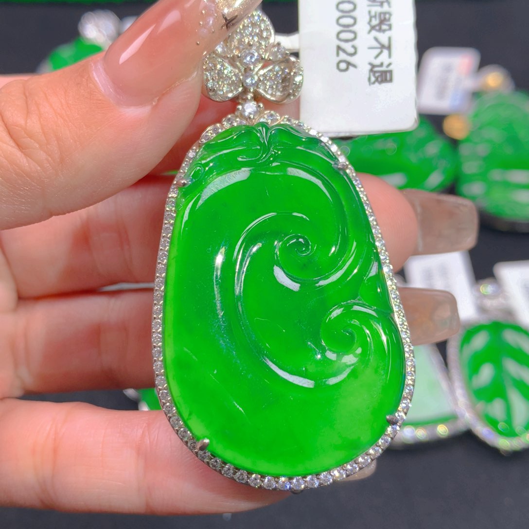 翡翠颈饰银S925镶嵌1111111