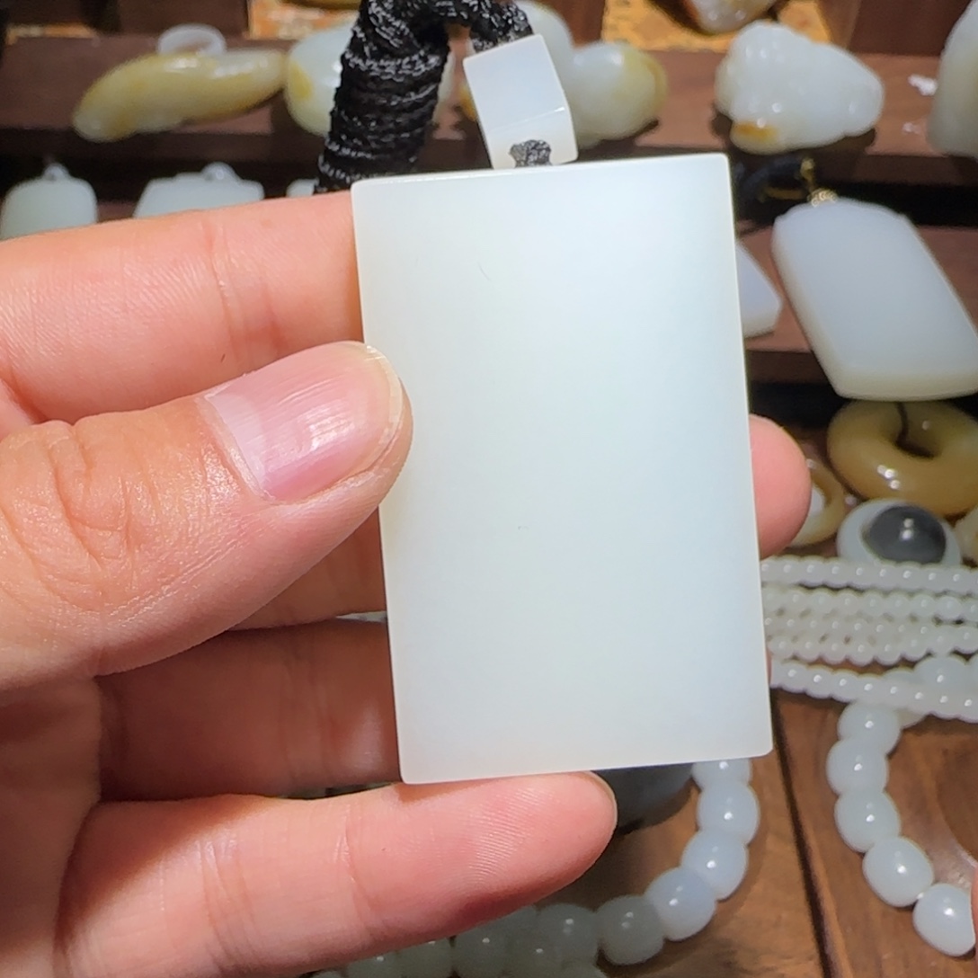 @***和田玉未镶嵌手链