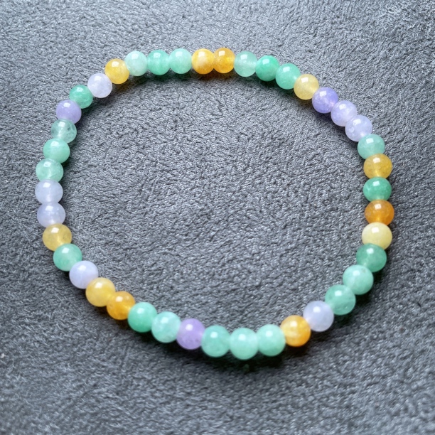 卡4.5mm左右-天然缅料A货多宝手串-多样性发一串