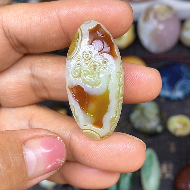 花眼玛瑙奇石饰品无孔