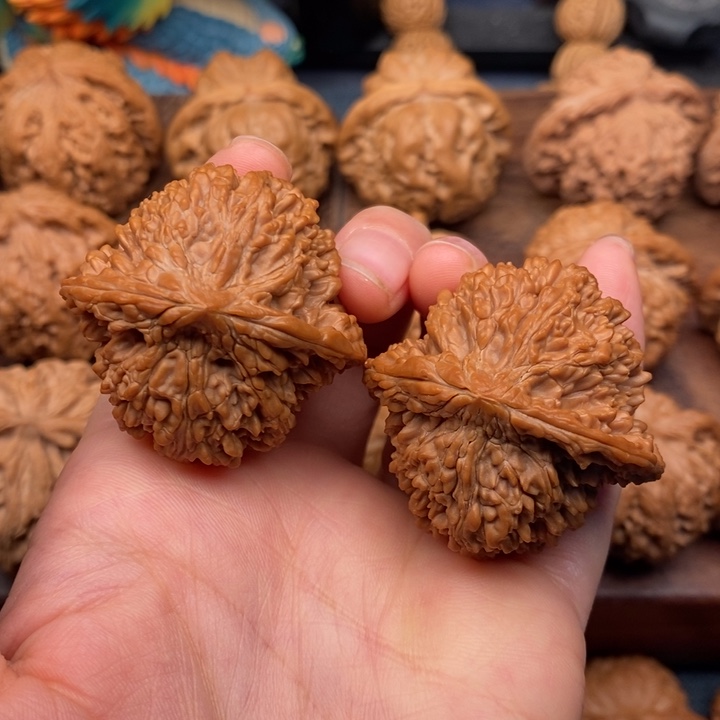 文玩核桃把件40全品，满天星