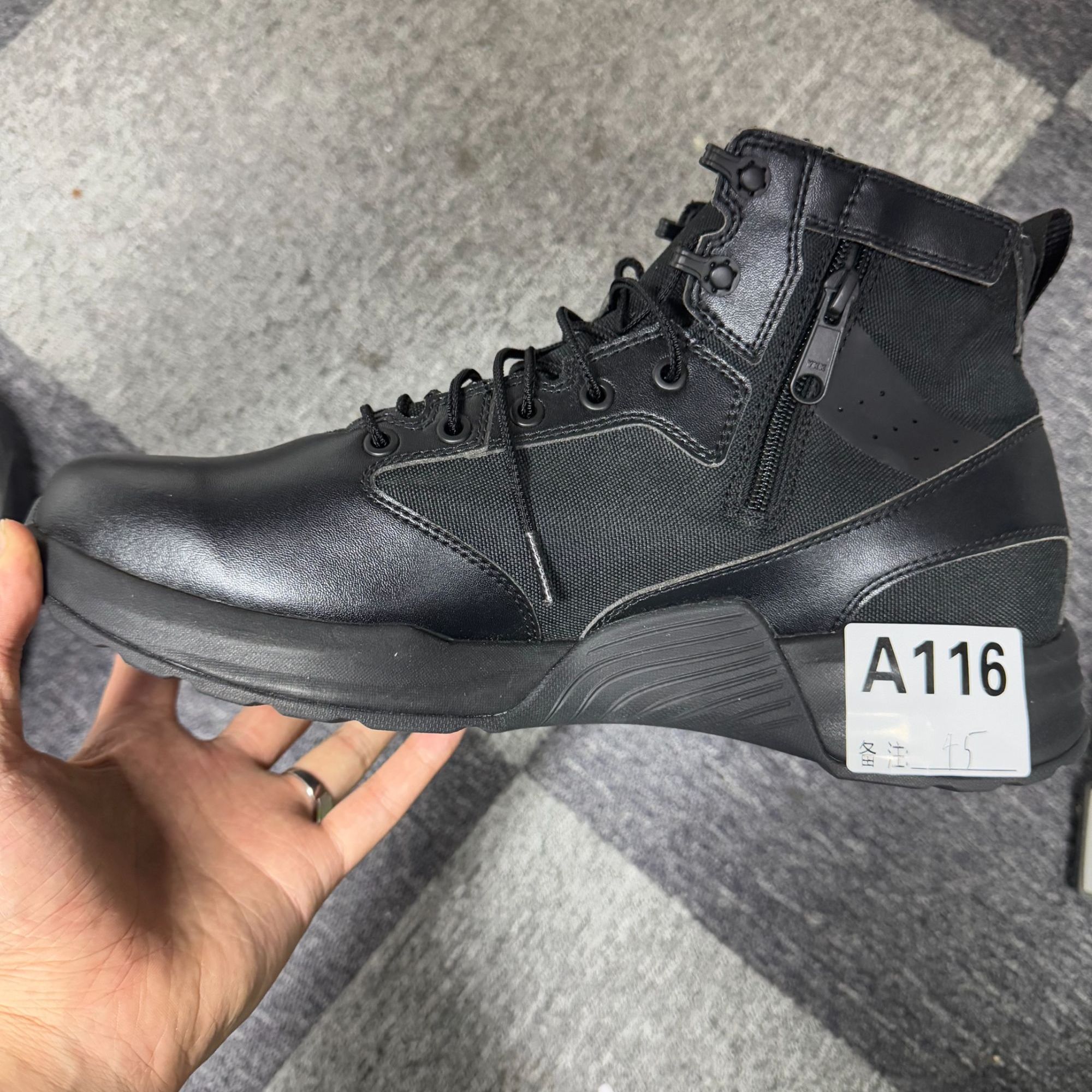 男女高端户外休闲鞋a116