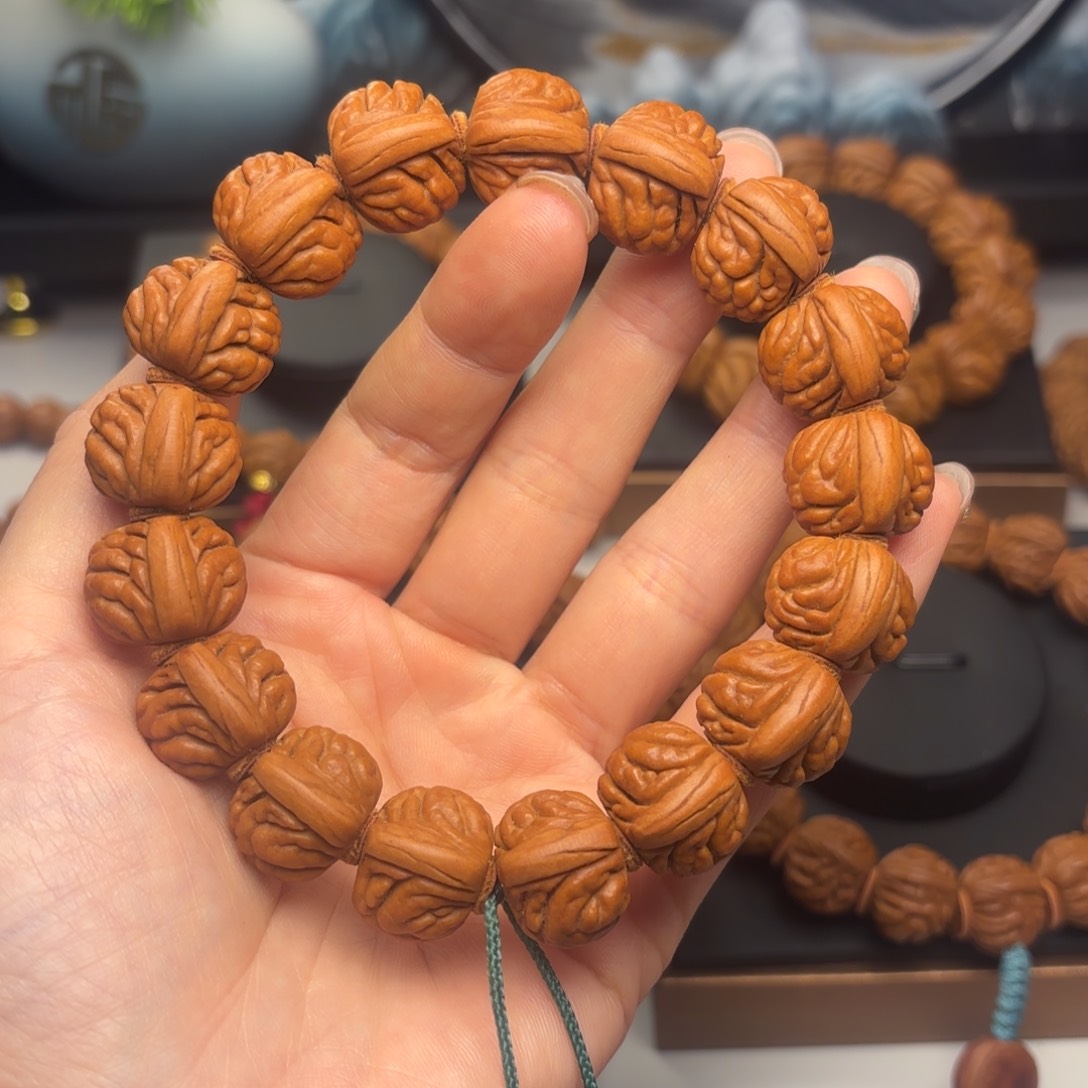 桃核吊坠野生红魔荔枝1.7➕尺寸