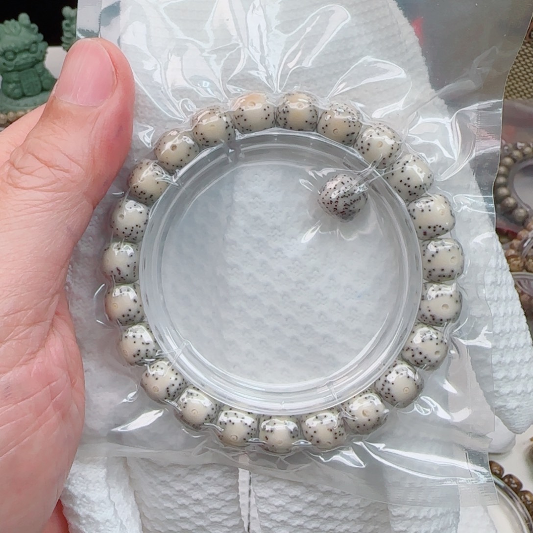 手串星月菩提骨瓷白大眼睛10*9