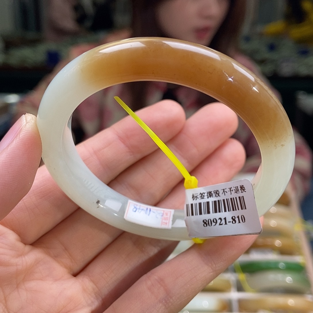 和田玉手镯未镶嵌52 53 糖白