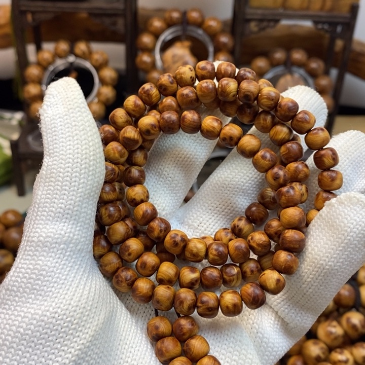 柏木D****张太行崖柏0.7 0.8老型陈化金底瘤疤108