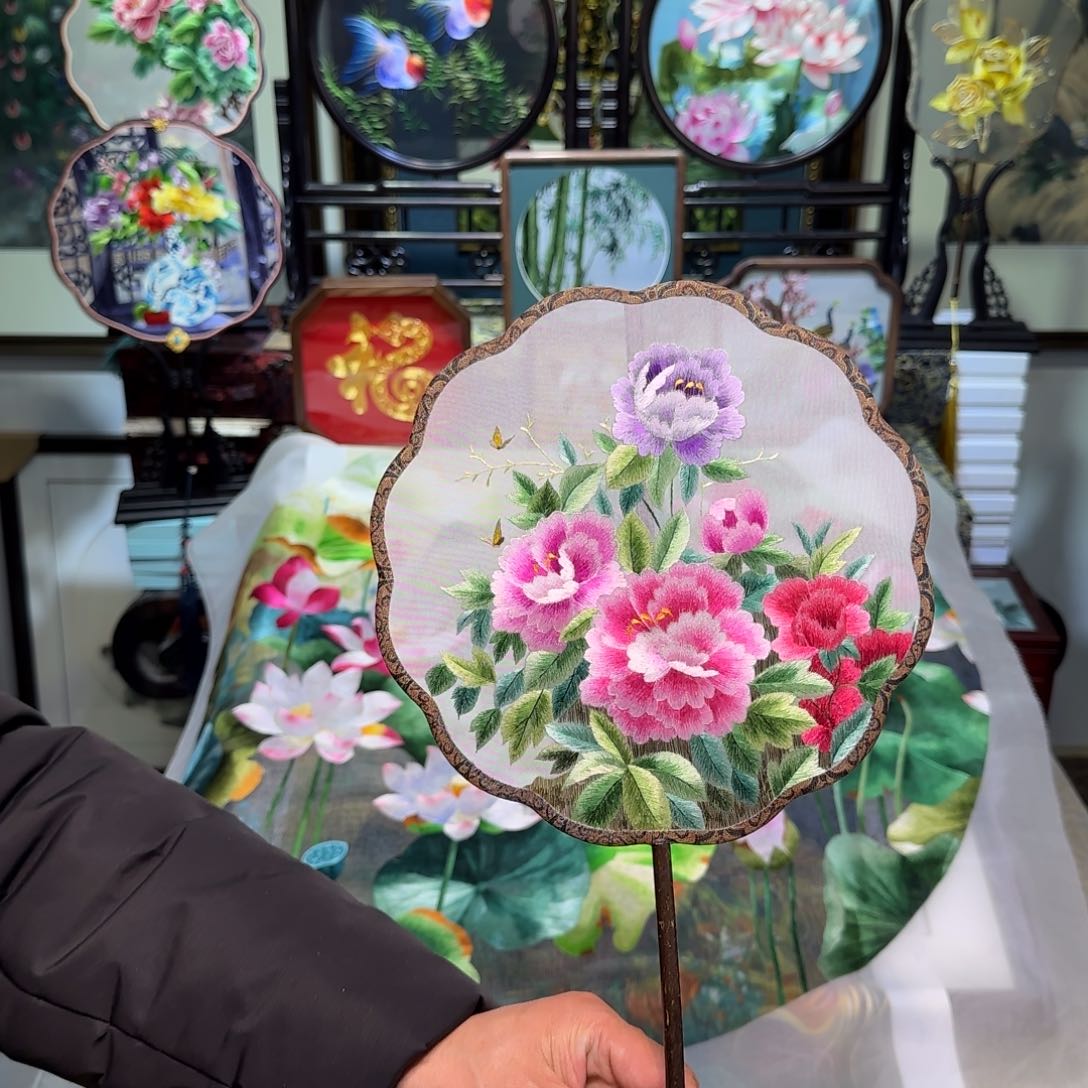 刺绣刺绣工艺精湛