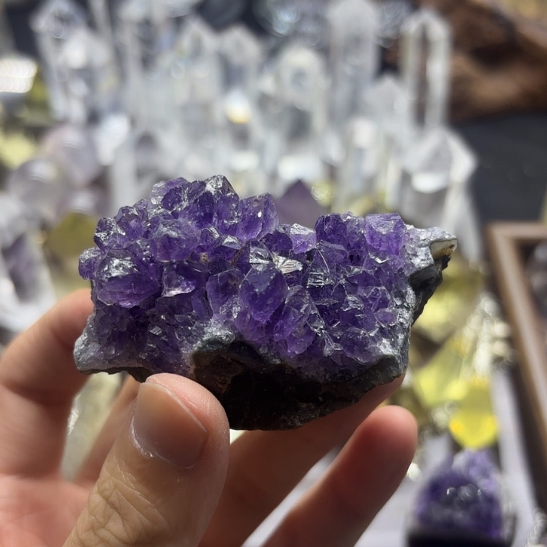 未镶嵌珠宝半成品水晶
