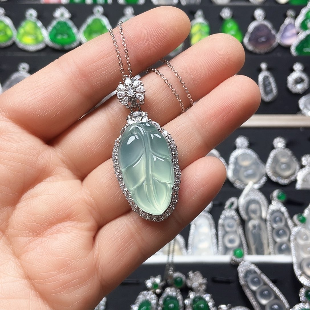 玛瑙/玉髓颈饰合金