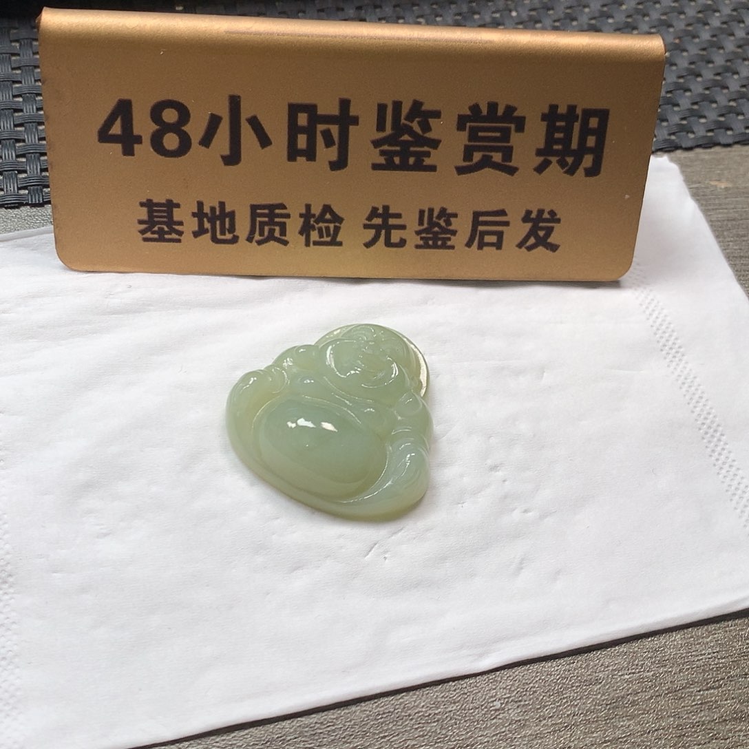 颈饰未镶嵌和田玉大佛