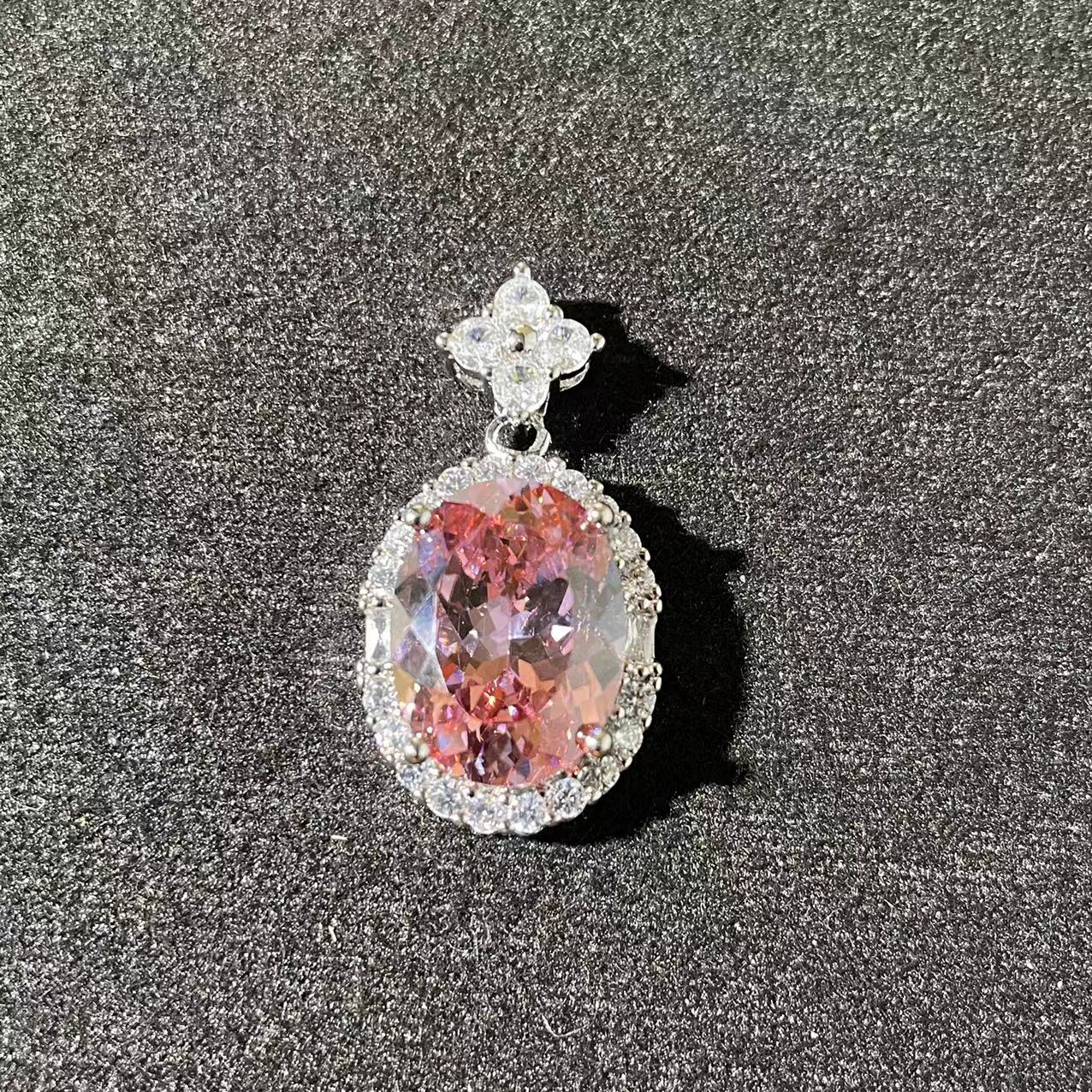 【大美高订】WB-100时尚设计吊坠多样性发一件