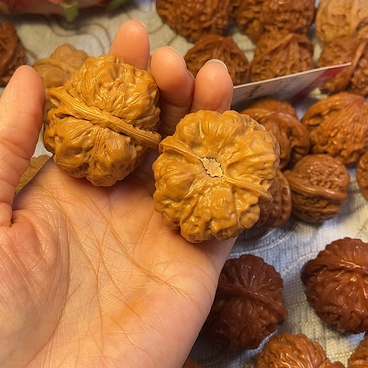 小***智吊坠文玩核桃40蛤麻