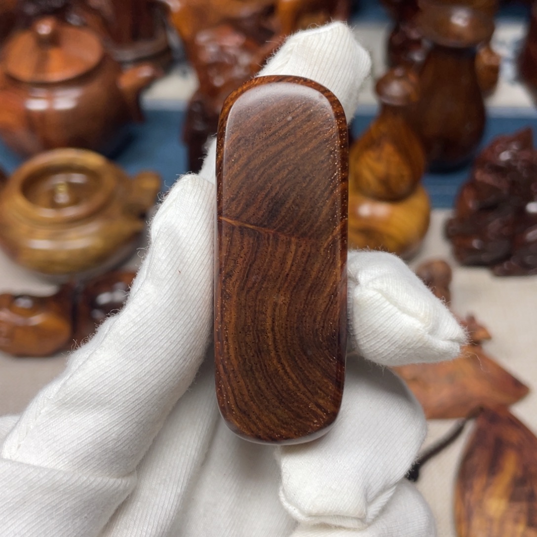 黄花梨/降香黄檀手把件