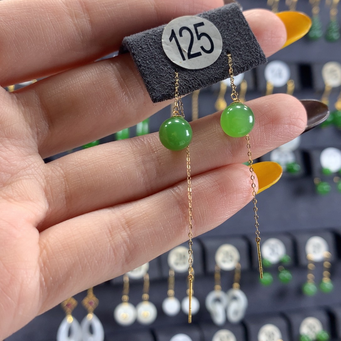 和田玉18K金镶嵌耳饰