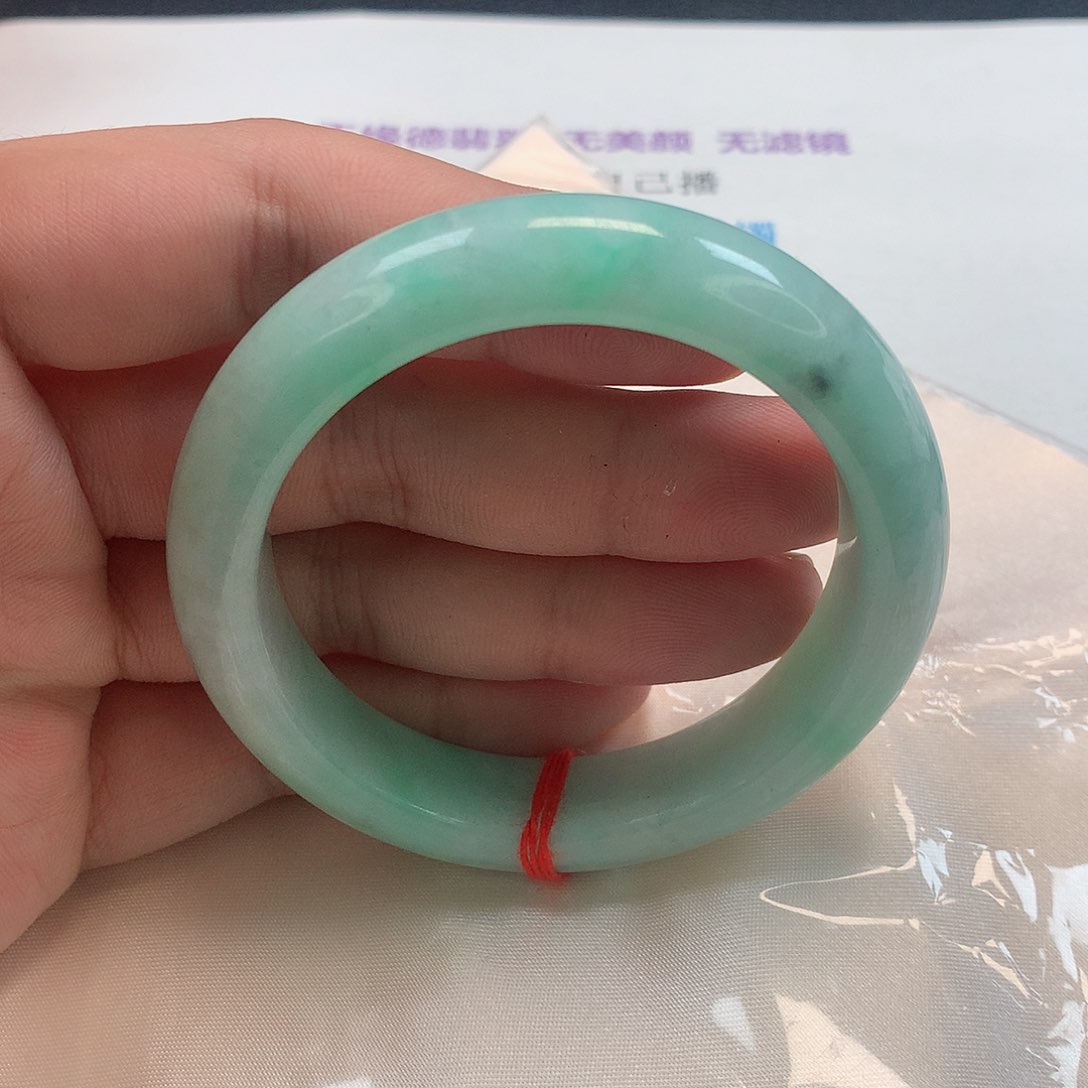 翡翠手镯未镶嵌271号