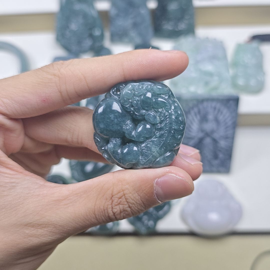 翡翠未镶嵌颈饰111111111111