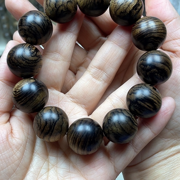 沉香手串它***笑越南芽庄白奇楠留疤料