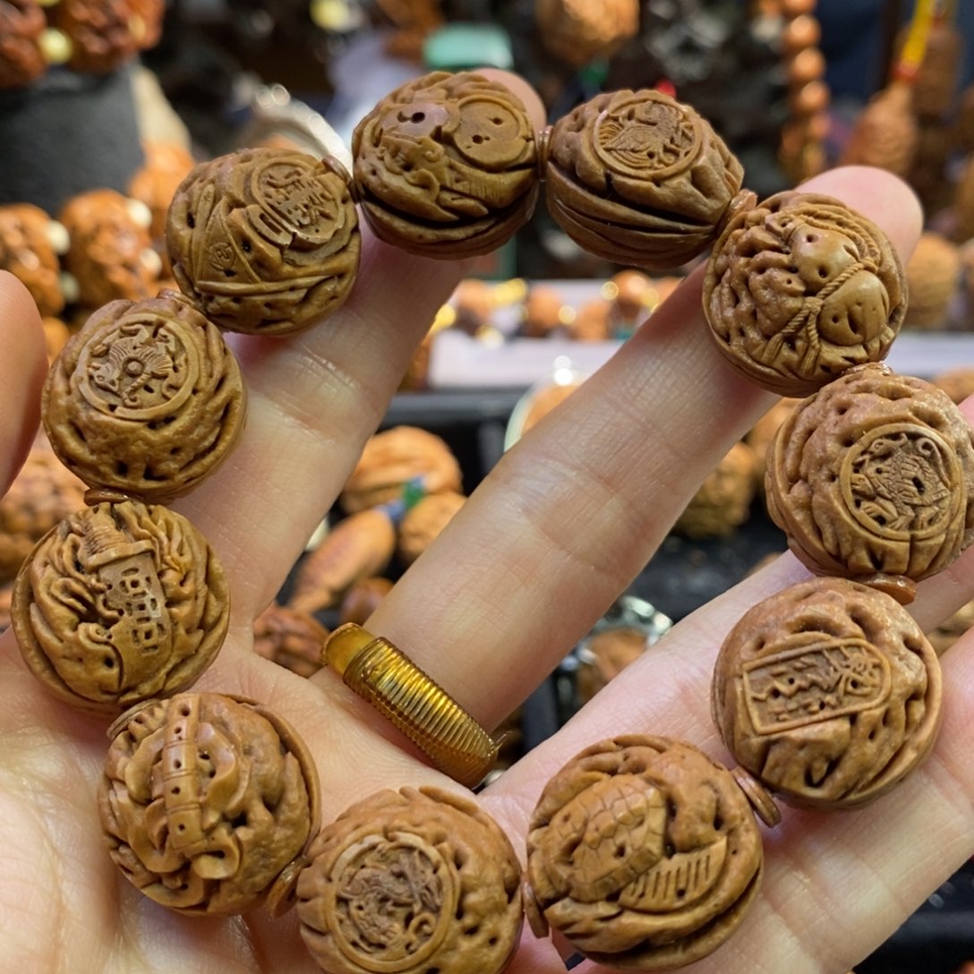 玄阴四象潍坊核雕桃核雕刻手串