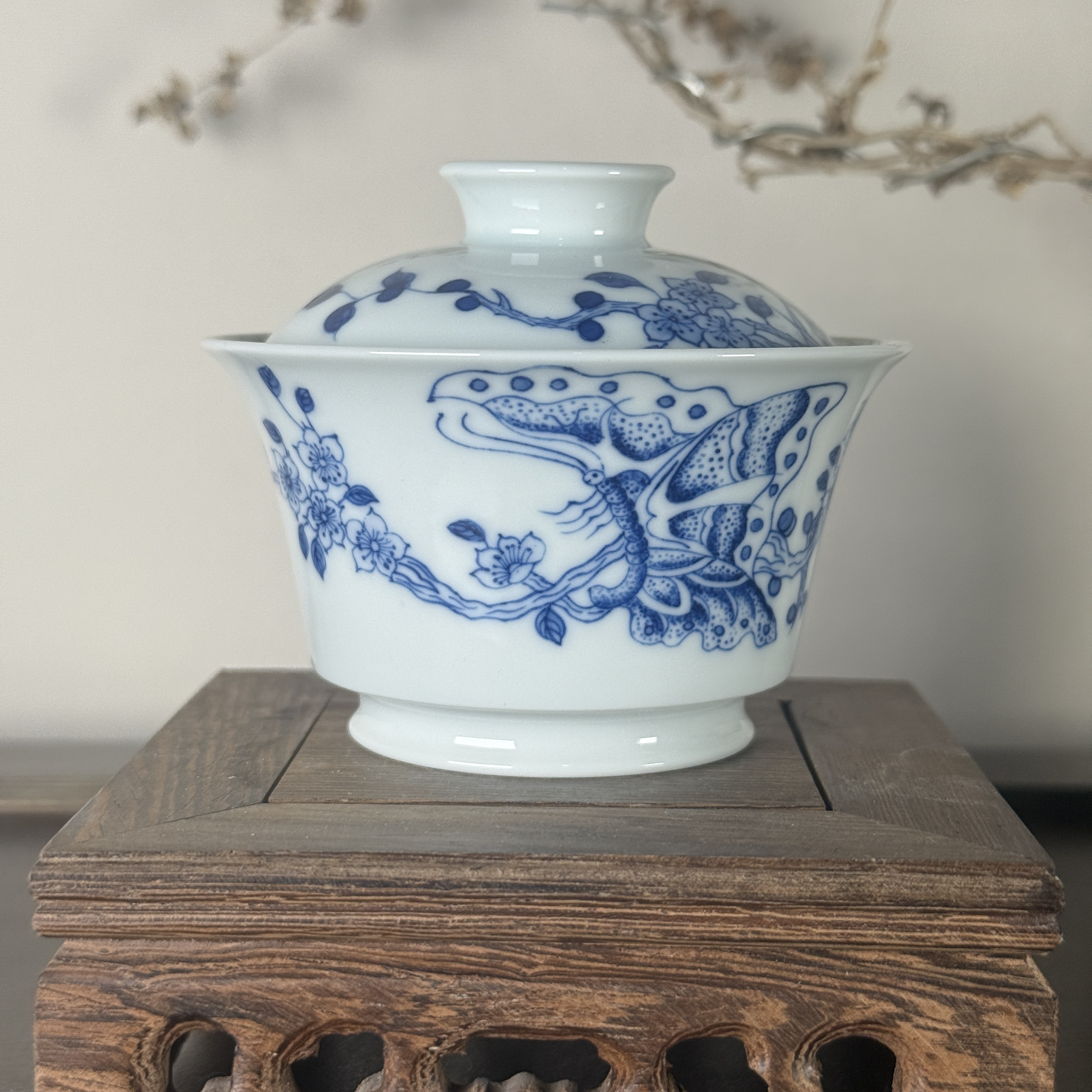 青花蝴蝶盖碗 MQ22