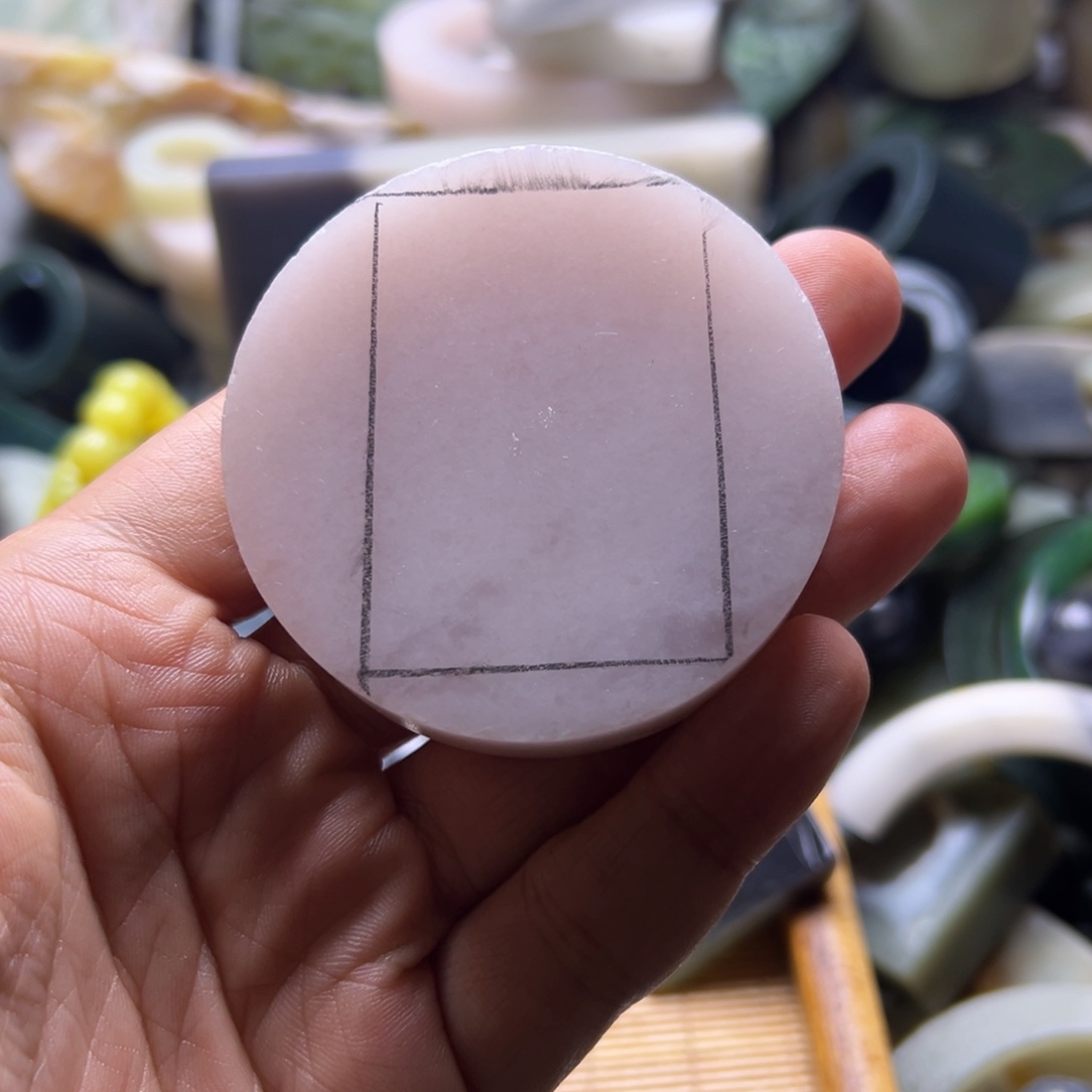 和田玉（糖玉）未镶嵌挂件