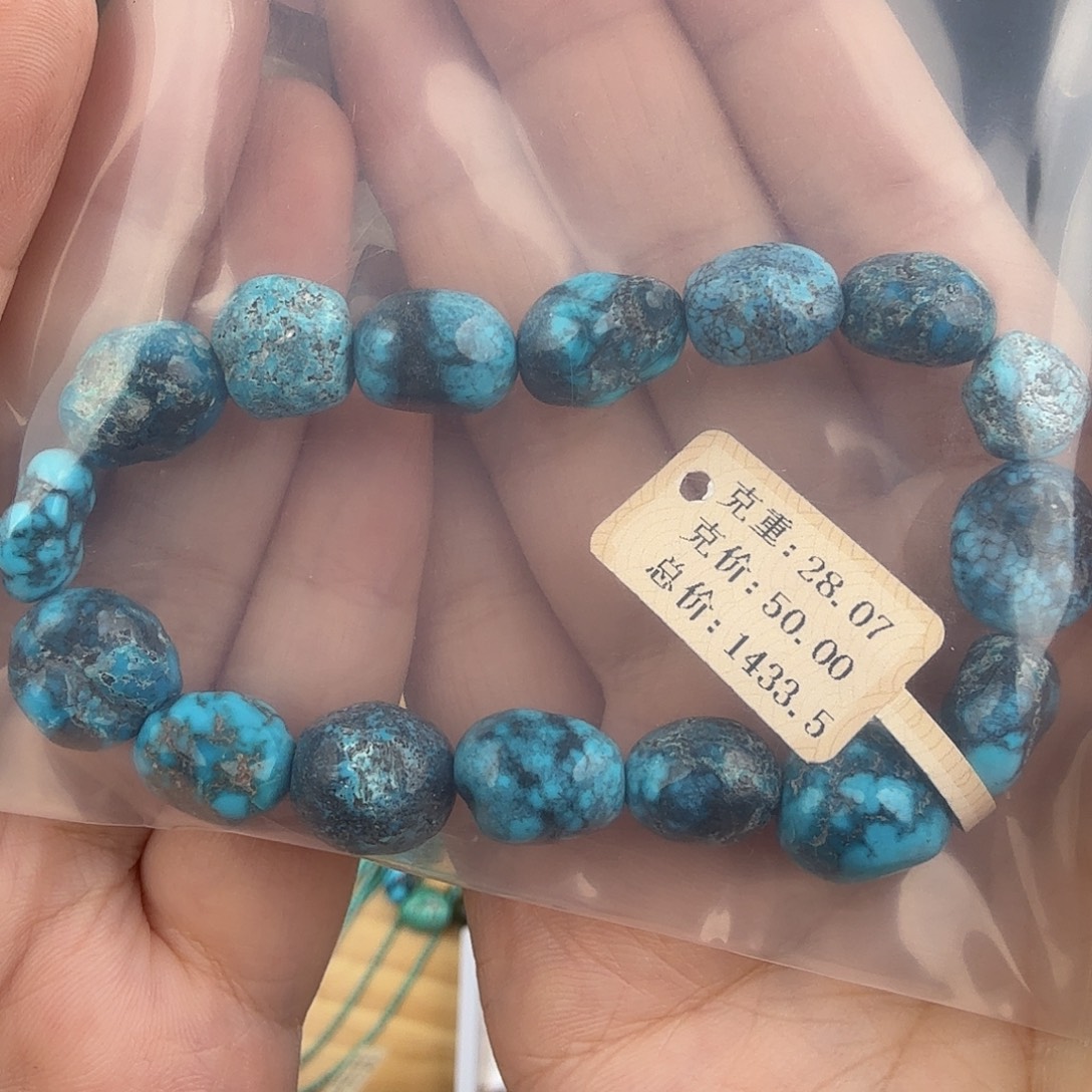 蜜***蜜绿松石未镶嵌珠宝奇石