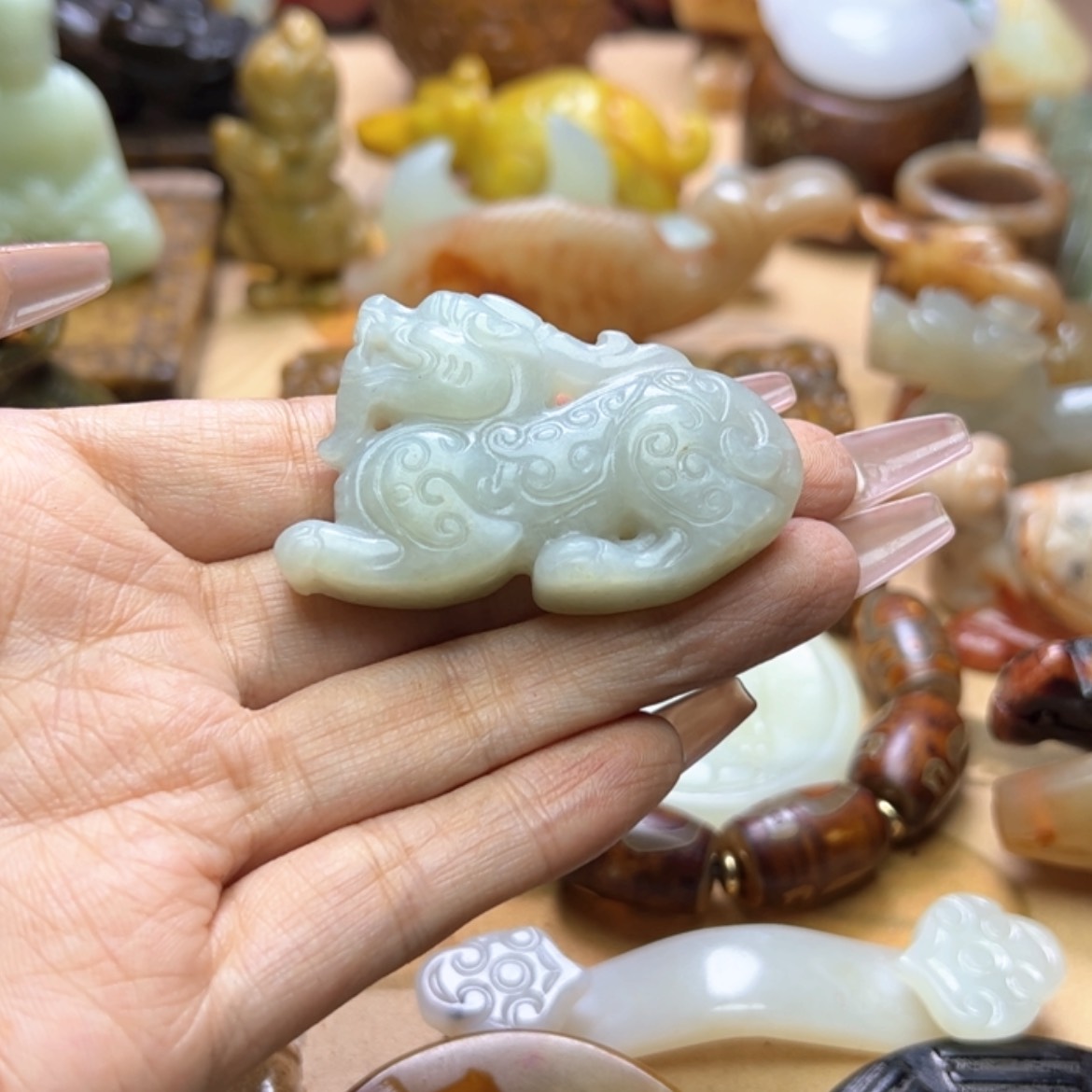 【闪购商品】蛇纹石玉颈饰未镶嵌