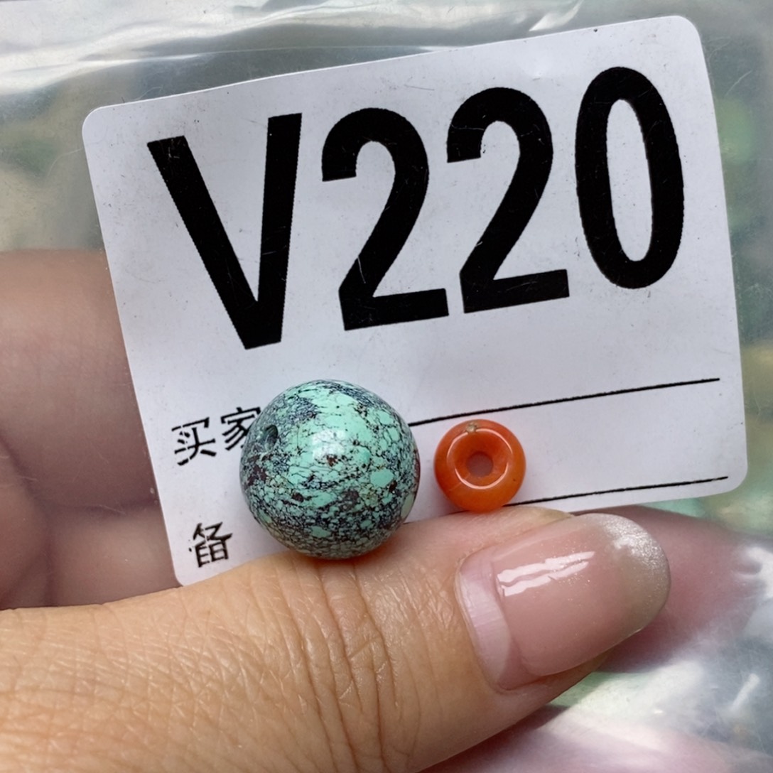 南红玛瑙配饰未镶嵌