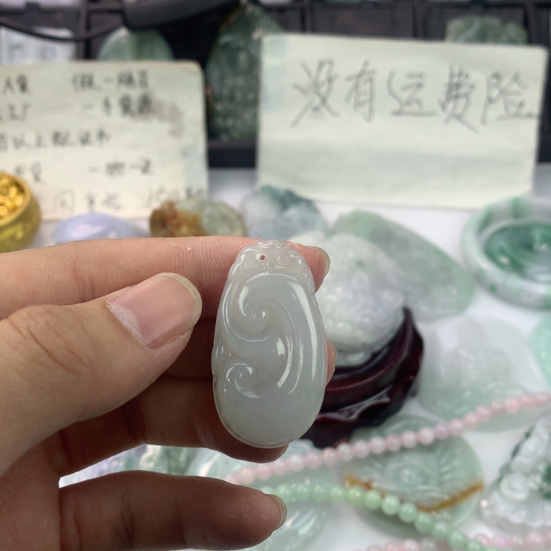 翡翠颈饰未镶嵌一