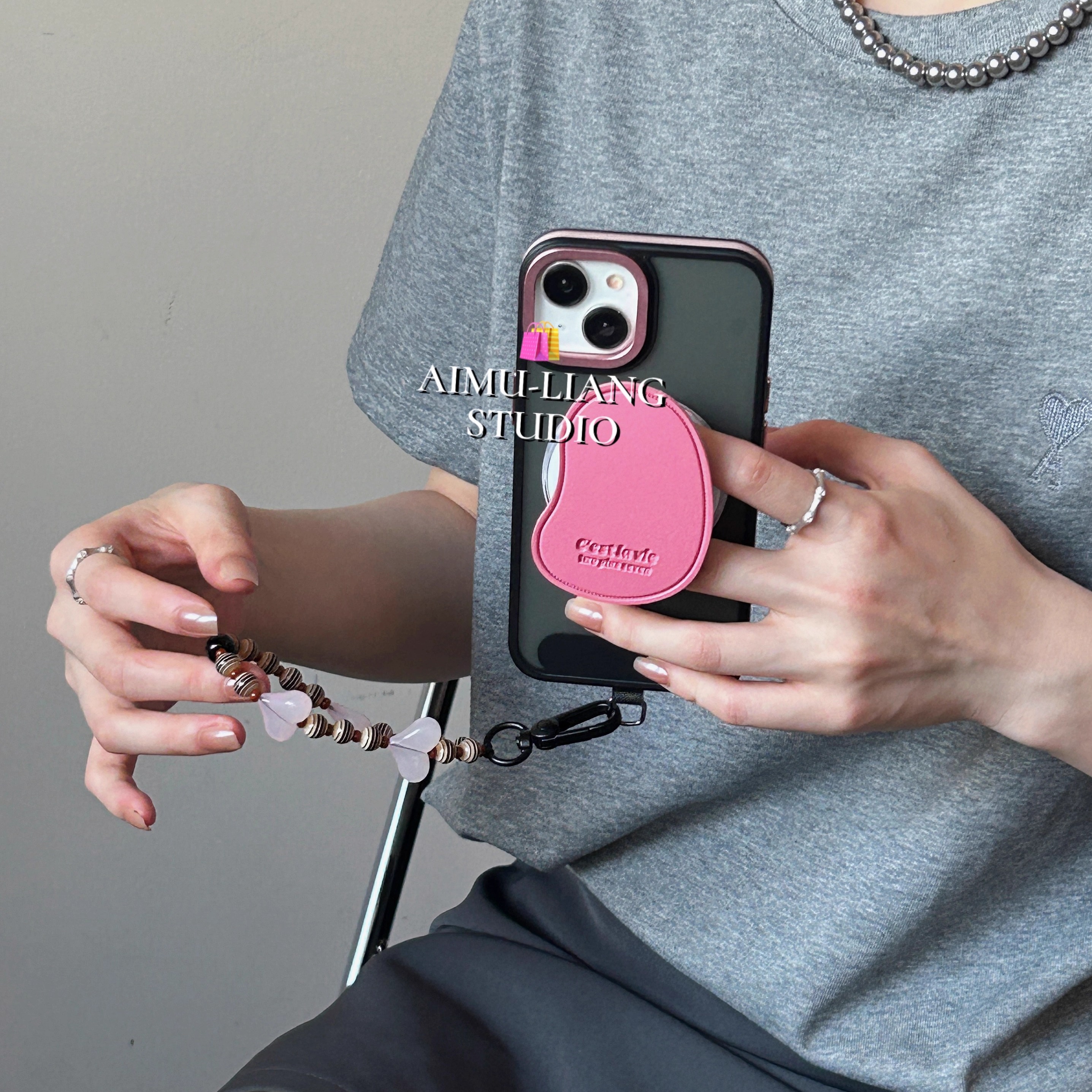 AIMU原创樱落粉适用iPhone16promax手机壳磁吸苹果15支架141312链