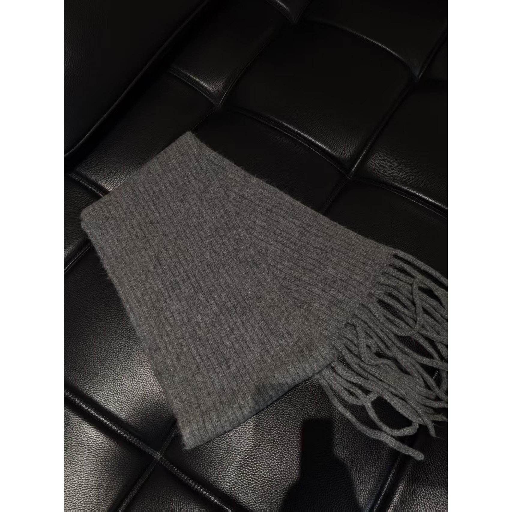 卢尚流苏针织围巾254235