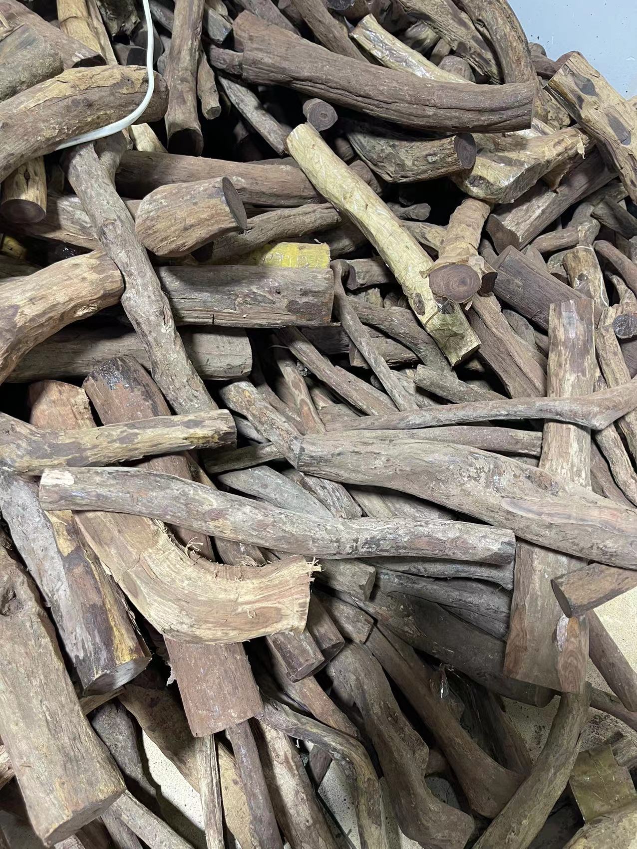 黄花梨原木原料工艺摆件定制