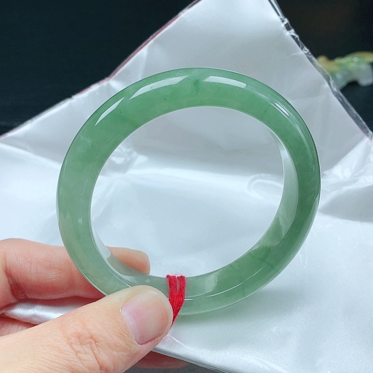 【闪购商品】翡翠手镯未镶嵌天然翡翠