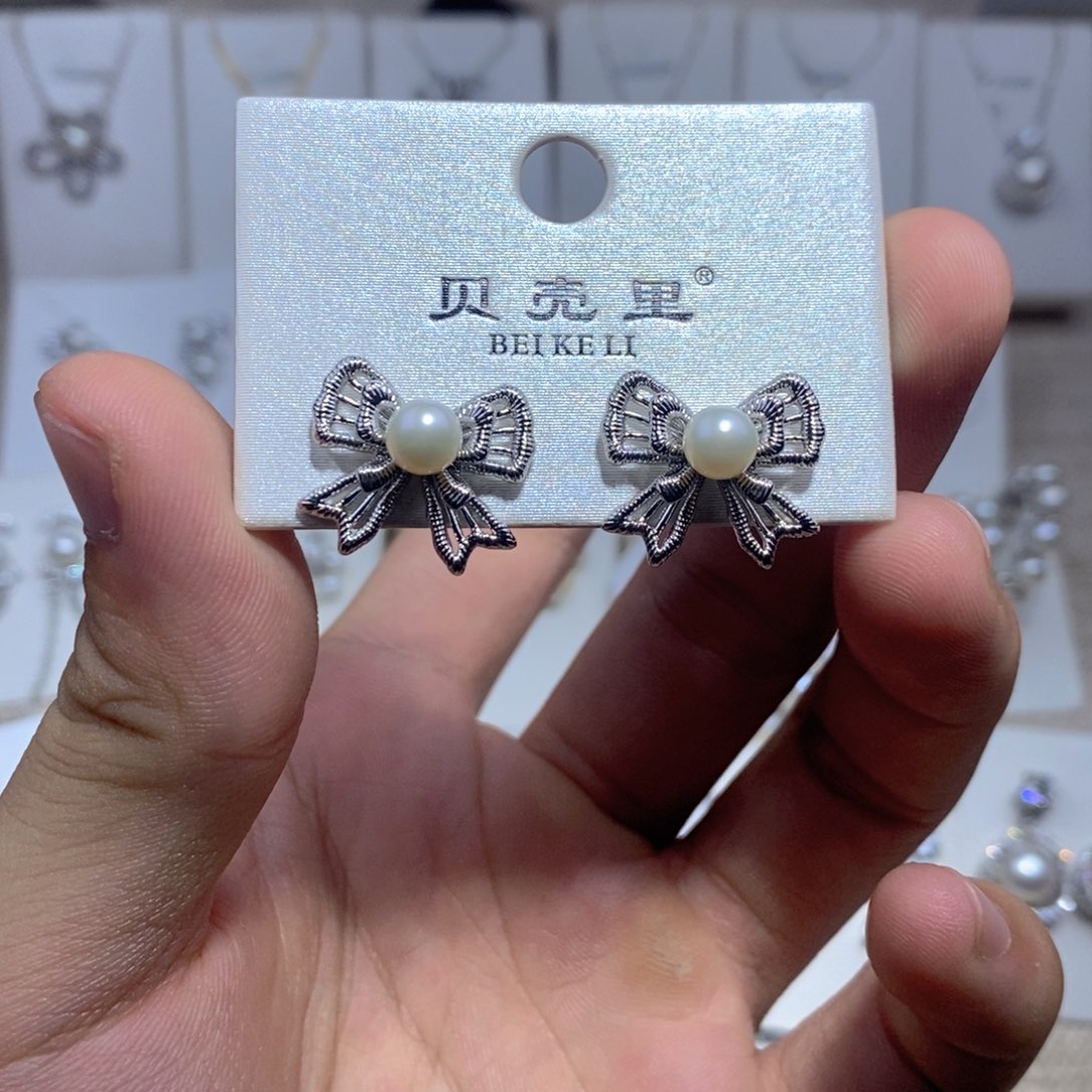 未镶嵌耳饰淡水珍珠