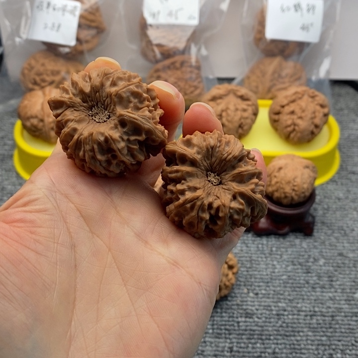 文玩核桃吊坠41龙门涧