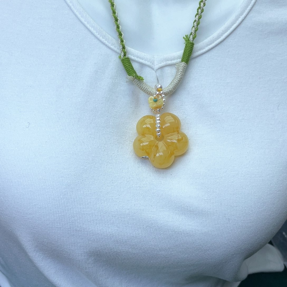 琥珀裸石未镶嵌蜜蜡