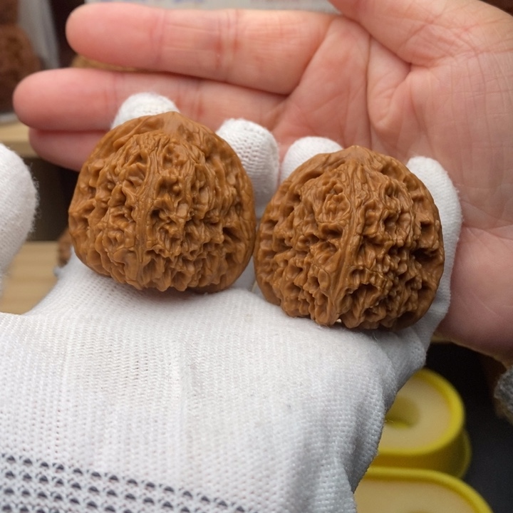 吊坠文玩核桃三角大肚团子434340尺1256