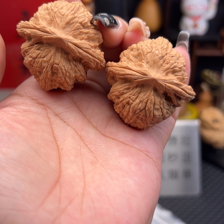 吊坠文玩核桃山王