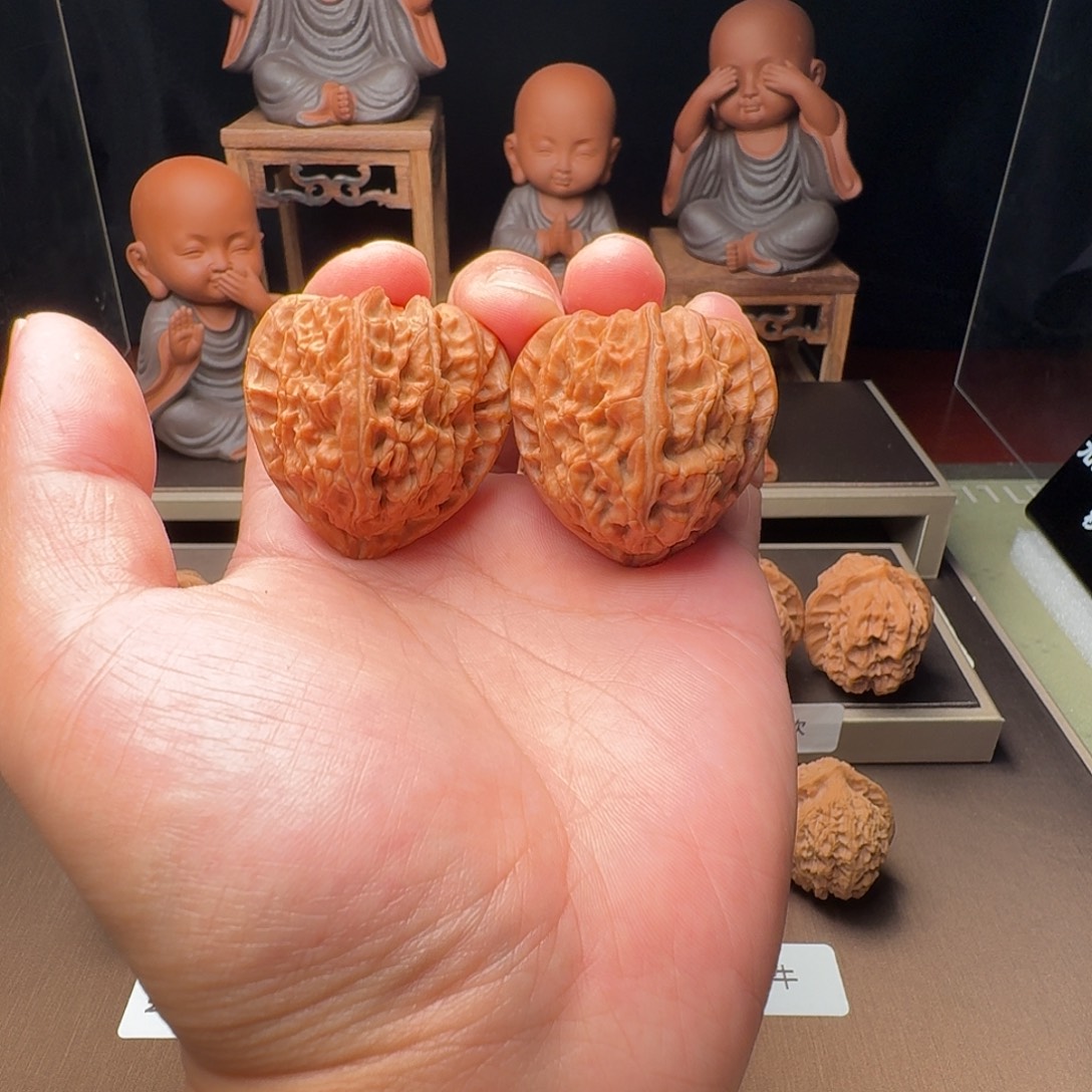 吊坠文玩核桃三角白41.5精对