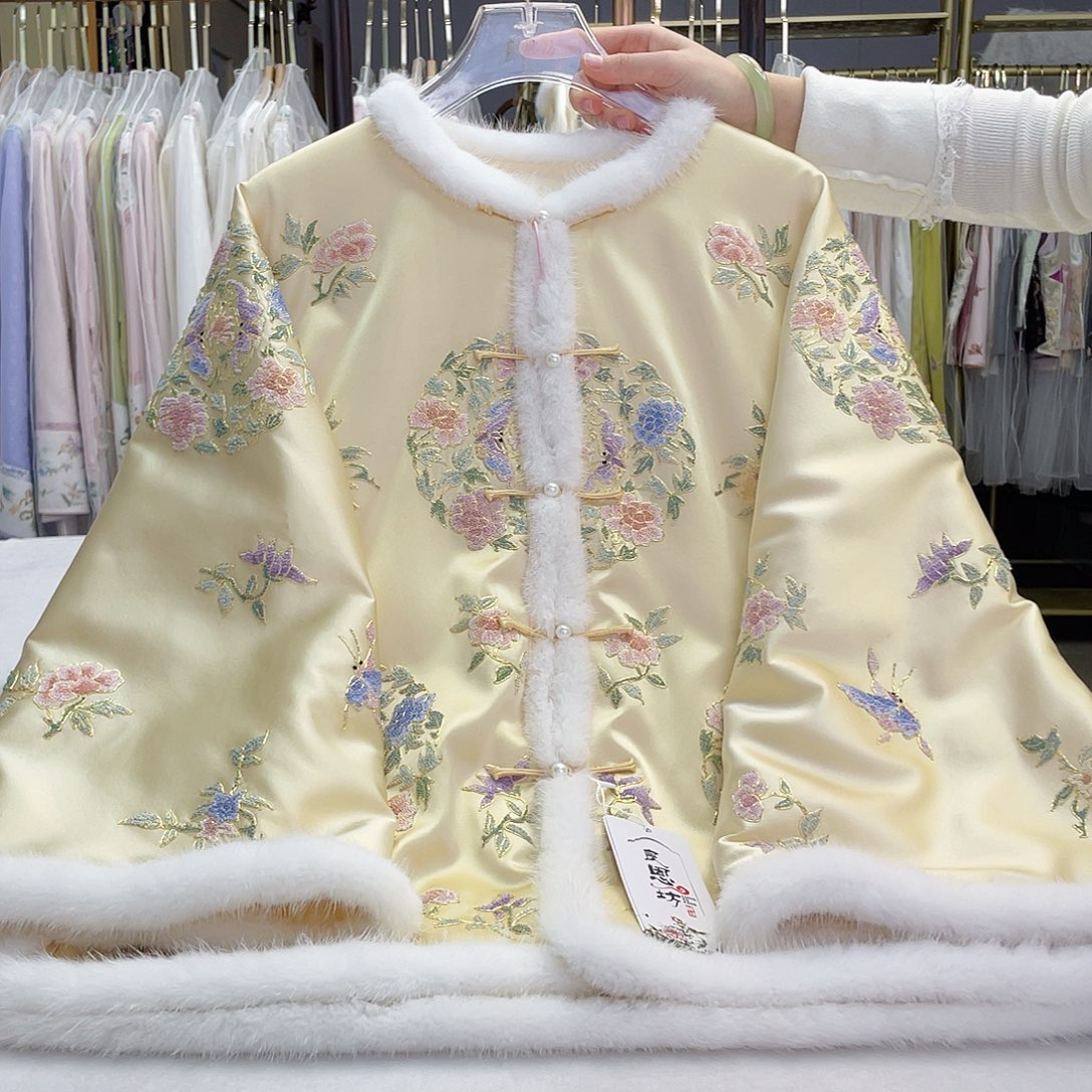 嘟***爱桑蚕丝重工苏绣棉衣