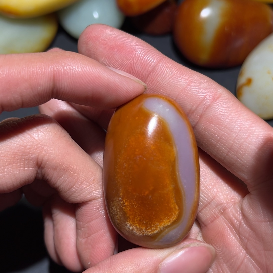 和田玉未镶嵌珠宝奇石