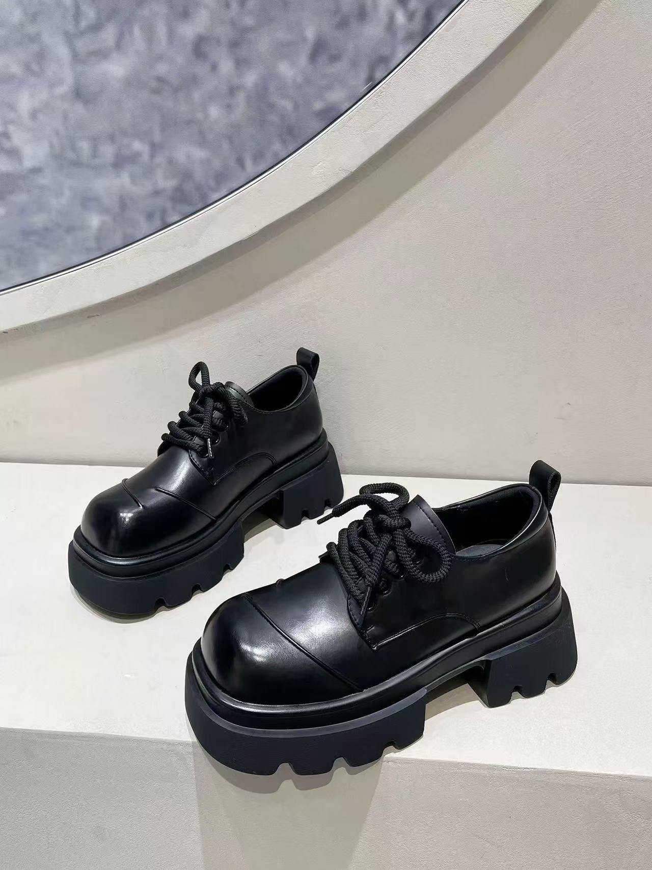 增高厚底小皮鞋女2025新款英伦风大头鞋系带单鞋2505