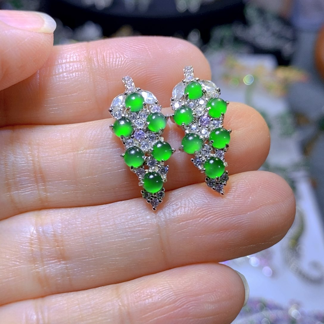 翡翠颈饰银S925镶嵌天然翡翠