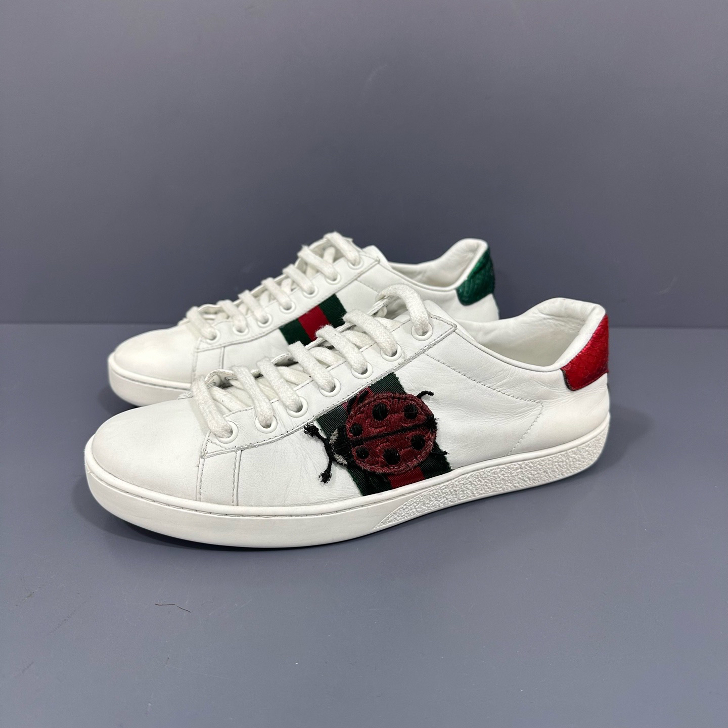 95新 GUCCI/古驰 37码 古驰gucci 菠萝虫 休闲鞋 