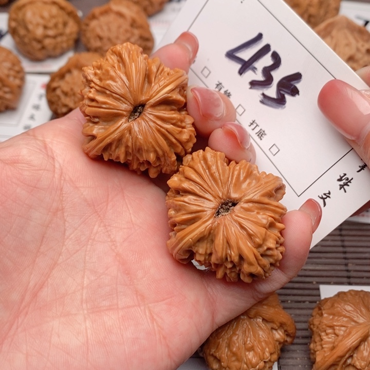 文玩核桃吊坠38楼子435