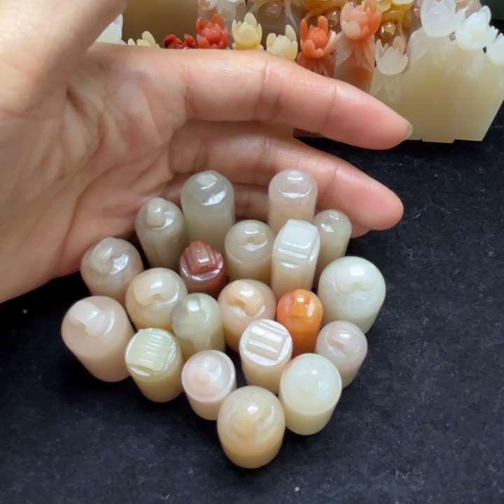 老挝石20个，，。。。