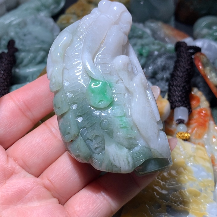 青***王翡翠未镶嵌颈饰保真天然A货翡翠