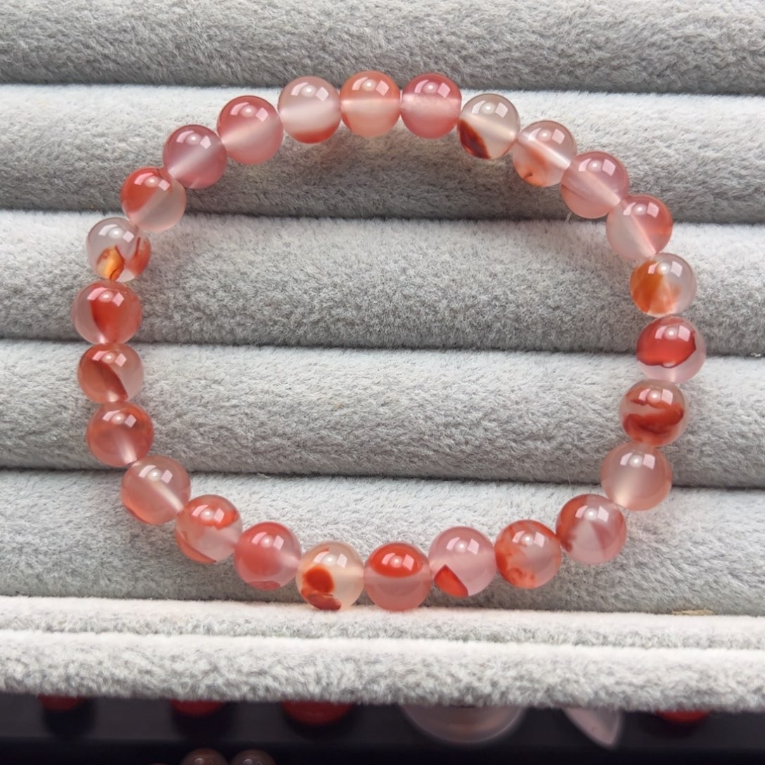 南红玛瑙圆珠7.5➕mm未镶嵌