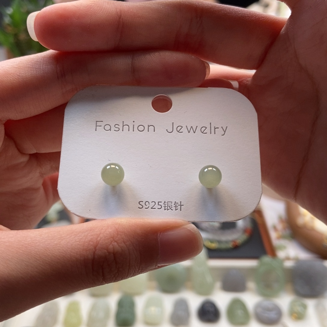 和田玉银S925镶嵌耳饰卡六中晴